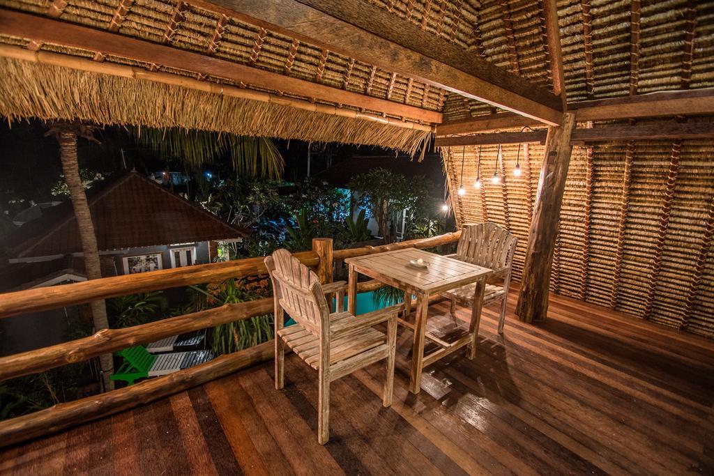 Hobbit'S House Homestay Banyuwedang Eksteriør bilde